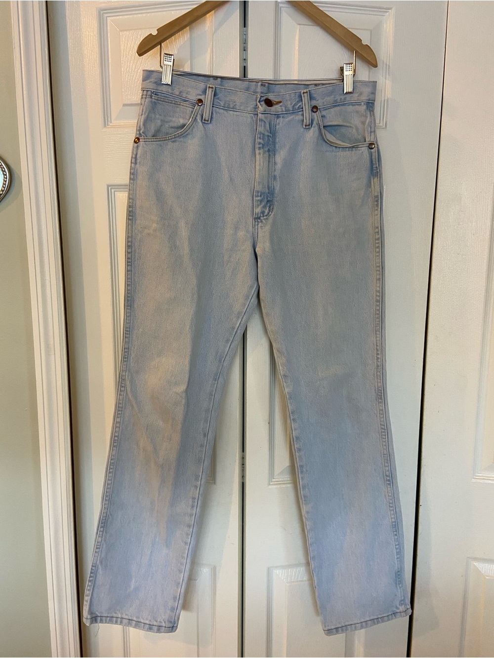 Wrangler Light Blue Relaxed Fit Jeans